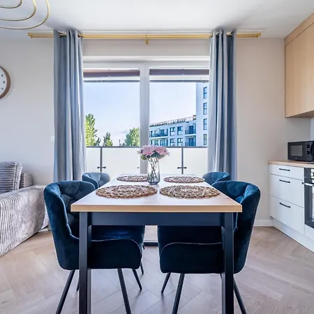 Starowiejska 67a Garaz By Perfect 27